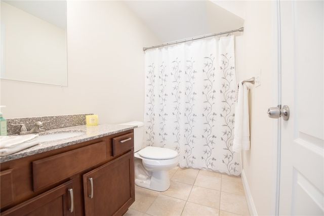 7 Gray Coach Lane 711, Cranston, RI 02921