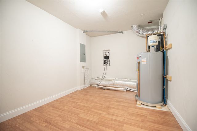 7 Gray Coach Lane 711, Cranston, RI 02921