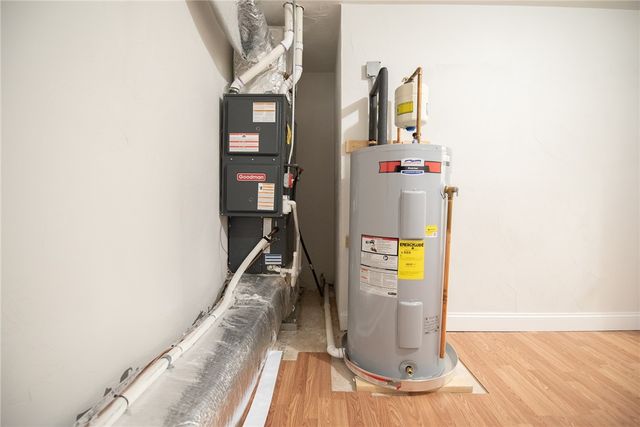 7 Gray Coach Lane 711, Cranston, RI 02921