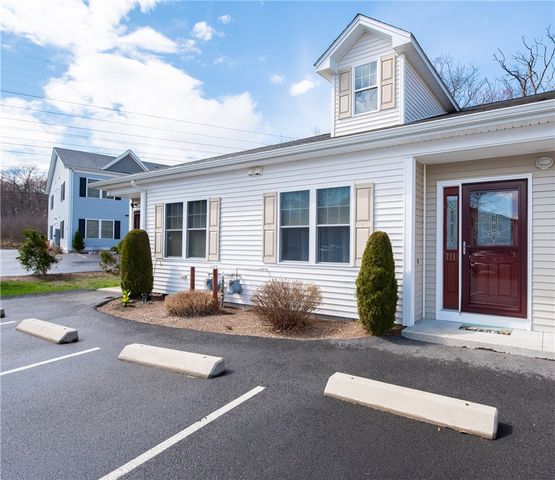 7 Gray Coach Lane 711, Cranston, RI 02921