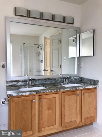 1981 LOGAN MANOR DR, Reston, VA 20190