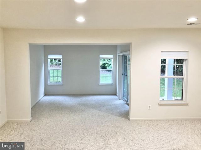1981 LOGAN MANOR DR, Reston, VA 20190
