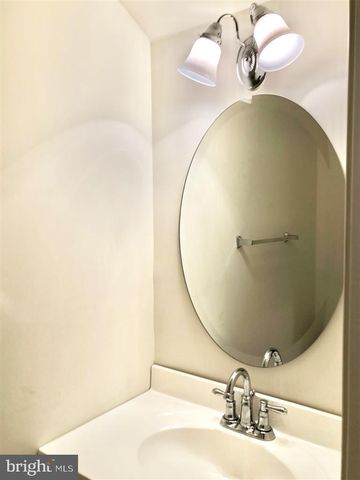 1981 LOGAN MANOR DR, Reston, VA 20190