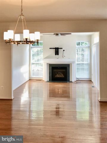 1981 LOGAN MANOR DR, Reston, VA 20190