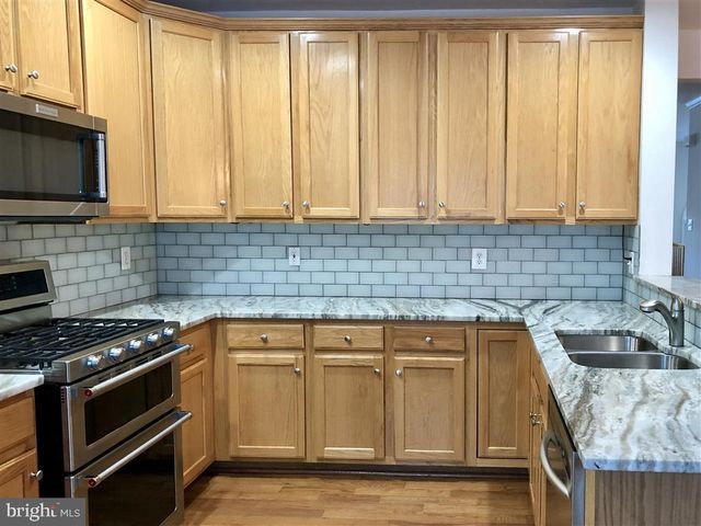 1981 LOGAN MANOR DR, Reston, VA 20190