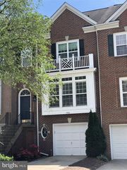 1981 LOGAN MANOR DR, Reston, VA 20190