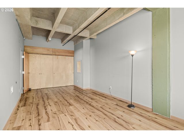 900 Ne 81ST Ave 207, Portland, OR 97213