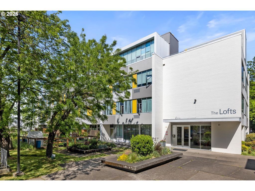 900 Ne 81ST Ave 207, Portland, OR 97213