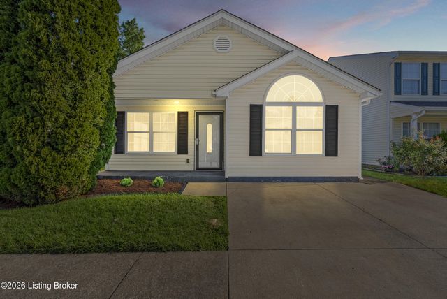 6524 Cottagemeadow Dr, Louisville, KY 40218