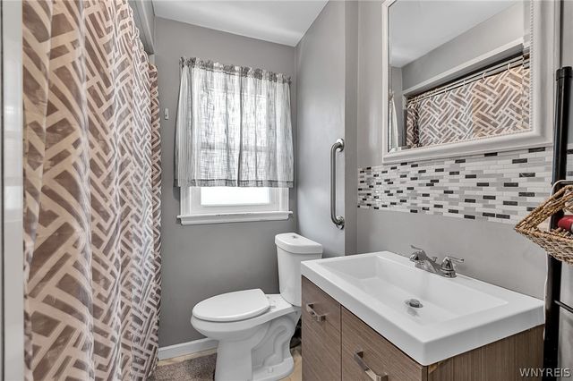 567 74th Street, Niagara Falls, NY 14304