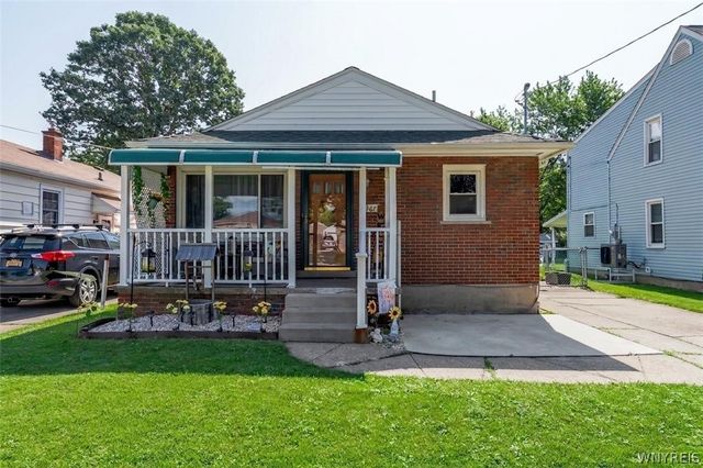 567 74th Street, Niagara Falls, NY 14304