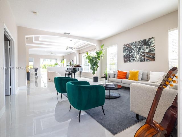 903 NW 167th Ave, Pembroke Pines, FL 33028