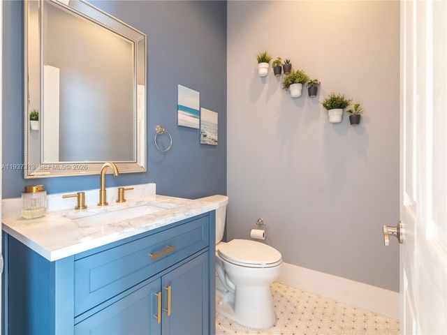 903 NW 167th Ave, Pembroke Pines, FL 33028