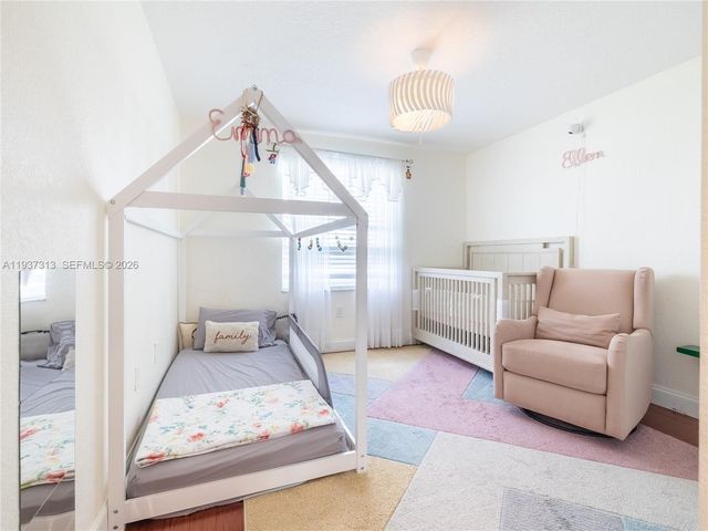 903 NW 167th Ave, Pembroke Pines, FL 33028