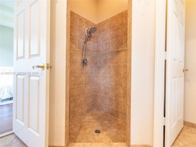 903 NW 167th Ave, Pembroke Pines, FL 33028