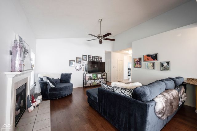 5844 Arrowleaf Lane, Carmel, IN 46033