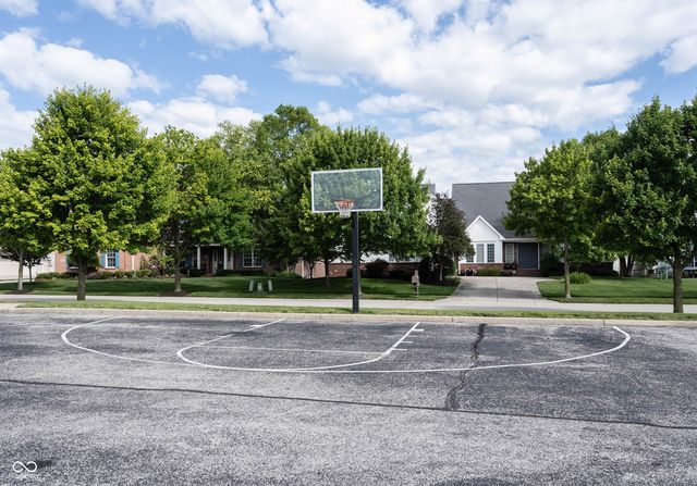 5844 Arrowleaf Lane, Carmel, IN 46033