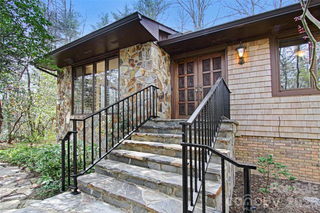 540 Chickadee Lane, Brevard, NC 28712