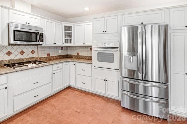 540 Chickadee Lane, Brevard, NC 28712