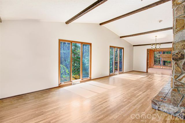 540 Chickadee Lane, Brevard, NC 28712
