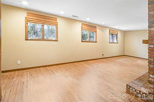 540 Chickadee Lane, Brevard, NC 28712