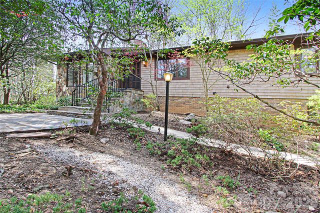 540 Chickadee Lane, Brevard, NC 28712