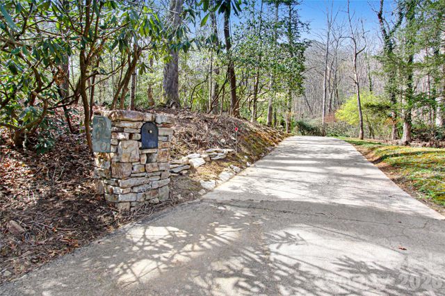 540 Chickadee Lane, Brevard, NC 28712
