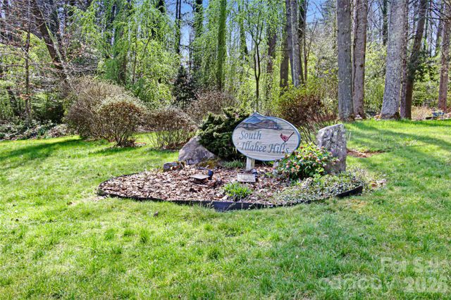 540 Chickadee Lane, Brevard, NC 28712