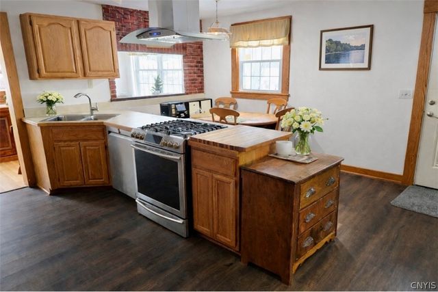 7171 Lakeshore Road, Cicero, NY 13030