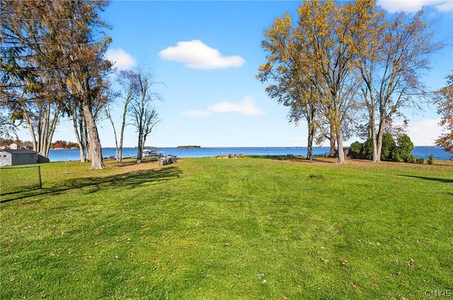 7171 Lakeshore Road, Cicero, NY 13030