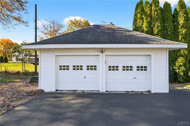 7171 Lakeshore Road, Cicero, NY 13030