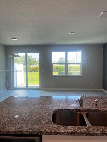 6349 Topsail Dr, West Palm Beach, FL 33413