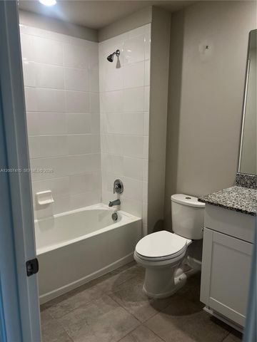 6349 Topsail Dr, West Palm Beach, FL 33413