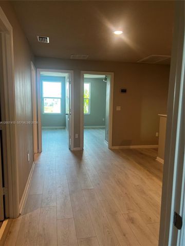 6349 Topsail Dr, West Palm Beach, FL 33413