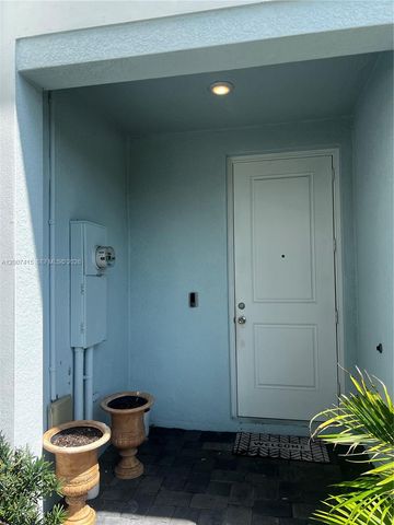 6349 Topsail Dr, West Palm Beach, FL 33413