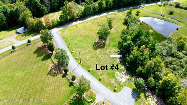 4 Windham Farms Road, Windham, NY 12496