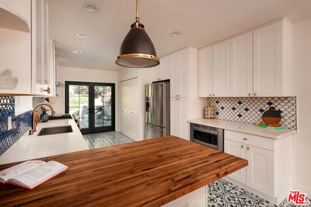 3639 Roderick Road, Los Angeles, CA 90065