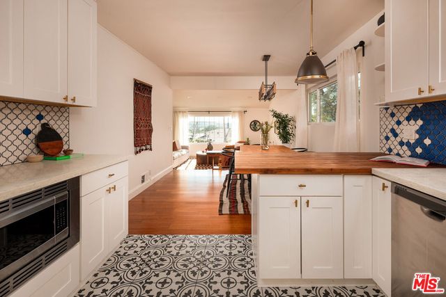 3639 Roderick Road, Los Angeles, CA 90065