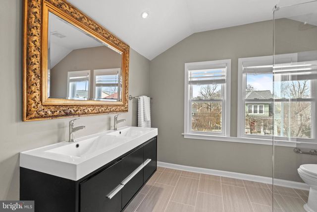 3021 24TH ST NE, Washington, DC 20018