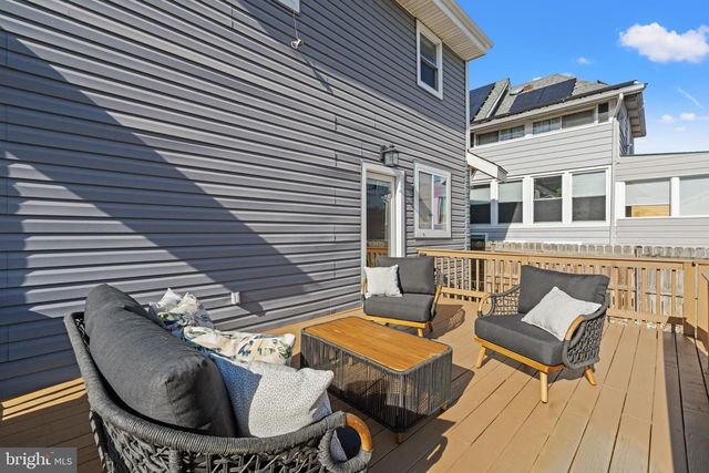 3021 24TH ST NE, Washington, DC 20018