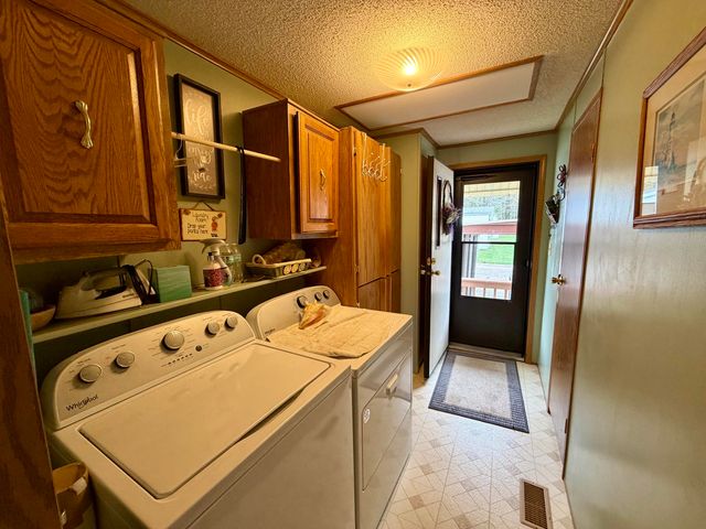 157 Apple Court, Muskegon, MI 49445