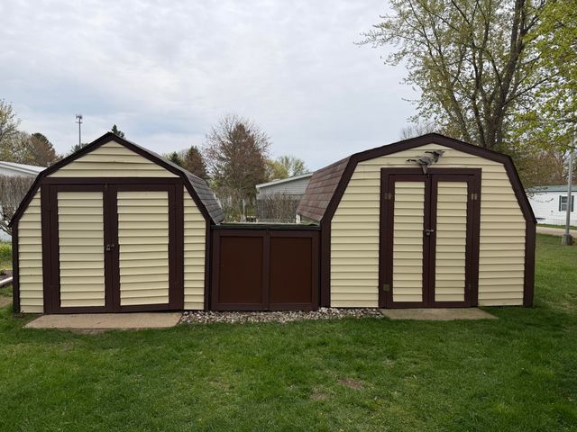 157 Apple Court, Muskegon, MI 49445