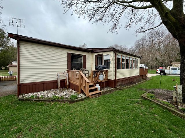157 Apple Court, Muskegon, MI 49445
