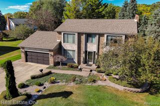 1536 Royal Crescent Street, Rochester Hills, MI 48306