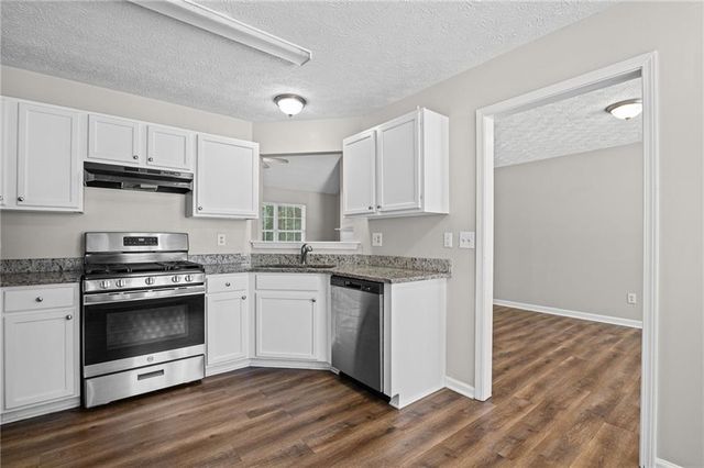 70 Aberdeen Place, Acworth, GA 30101