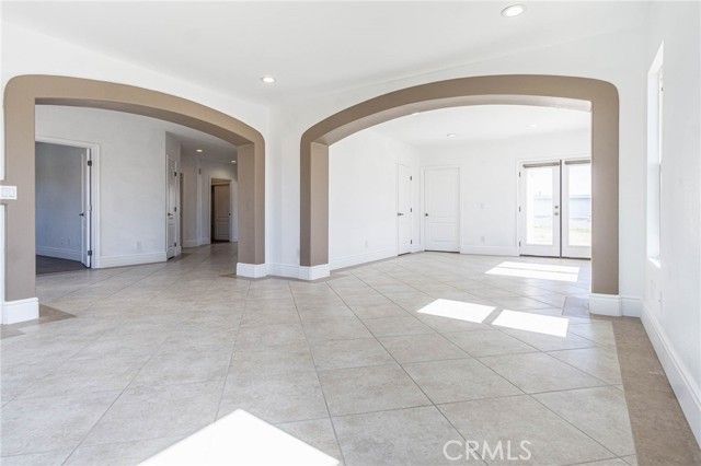 16245 Ridge View Drive, Apple Valley, CA 92307