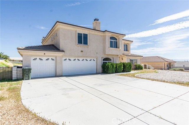 16245 Ridge View Drive, Apple Valley, CA 92307