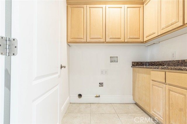 16245 Ridge View Drive, Apple Valley, CA 92307