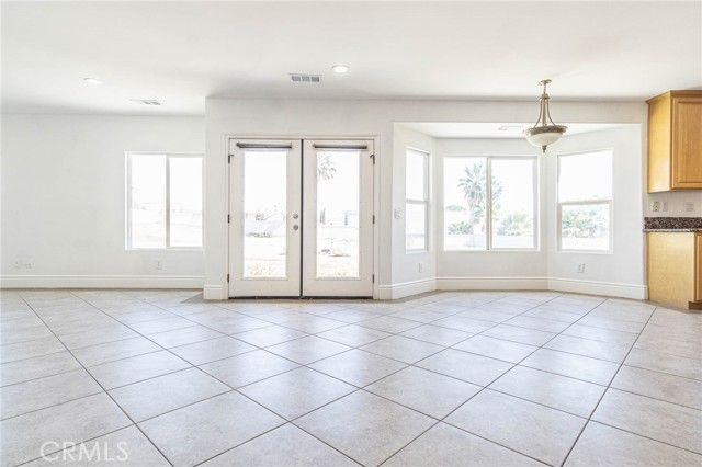 16245 Ridge View Drive, Apple Valley, CA 92307