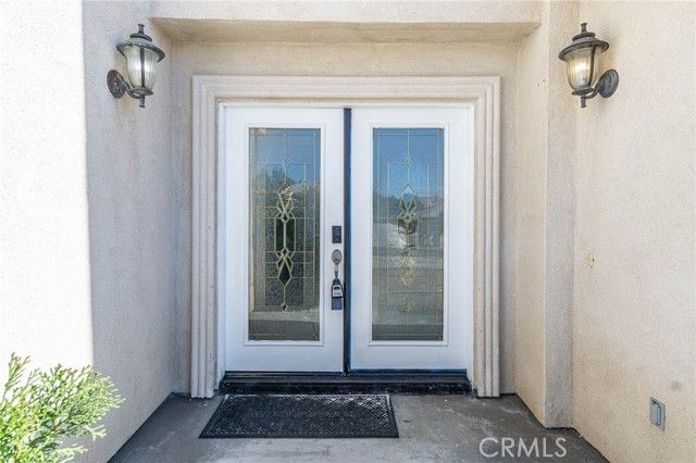 16245 Ridge View Drive, Apple Valley, CA 92307